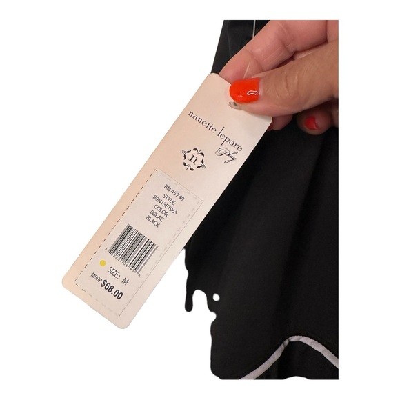 NWT Nanette Lenore Play Tennis Dress with Built-In Shorts M - Picture 7 of 8